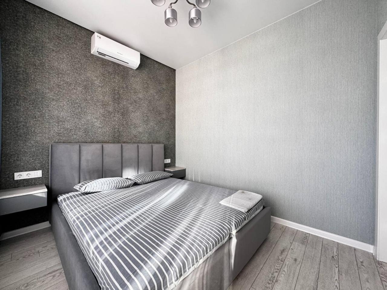 48 Pearl Cozy Apartment Odessa Eksteriør bilde